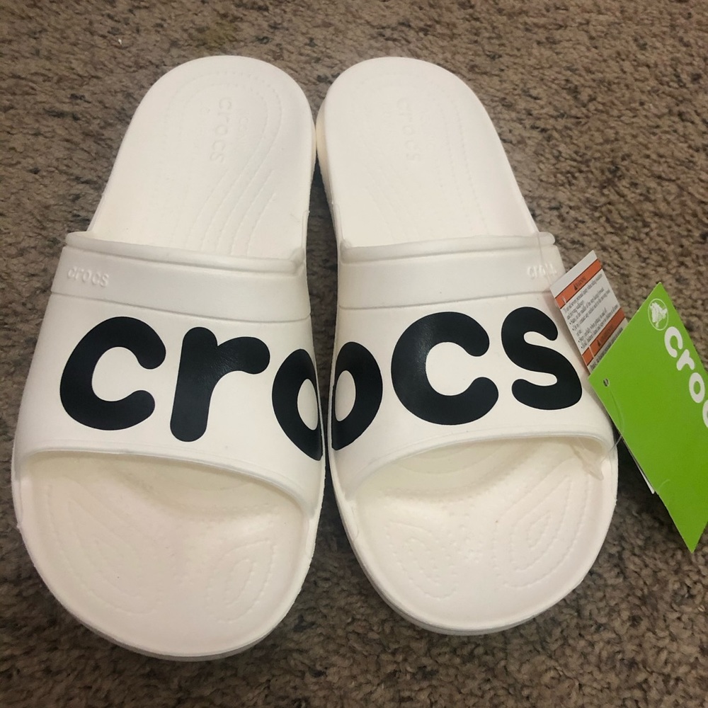 Crocs classic slides